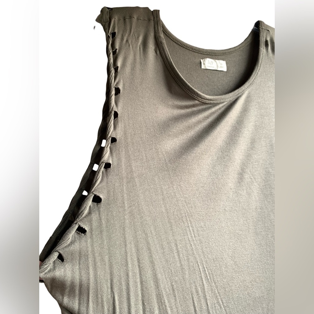 24/7 Maurices Solid Braided Arm Green Tank Top Shirt Woman’s Plus Size Curvy